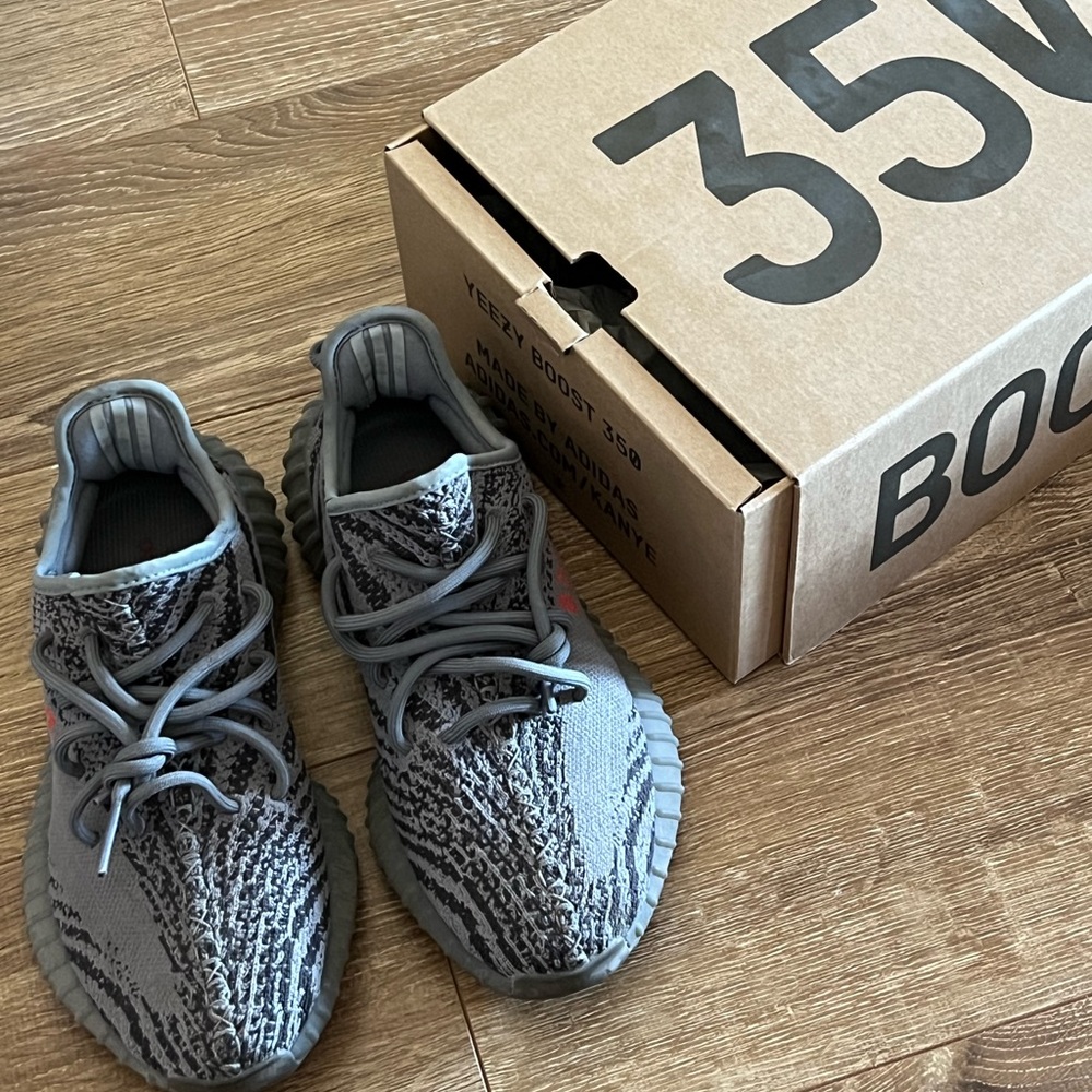 Yeezy Boost 350 V2 Beluga